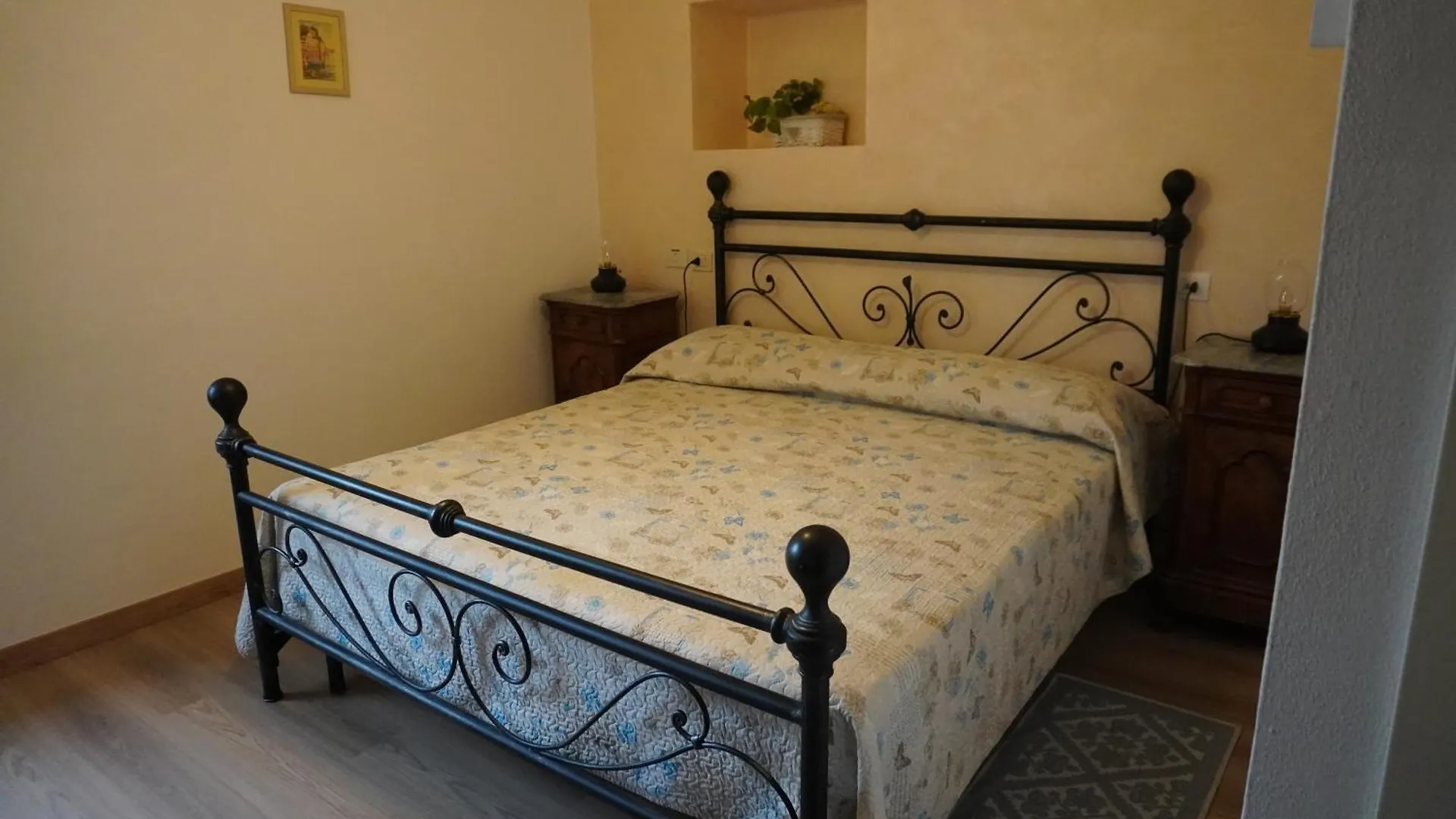 בלאג'יו Albergo Giardinetto